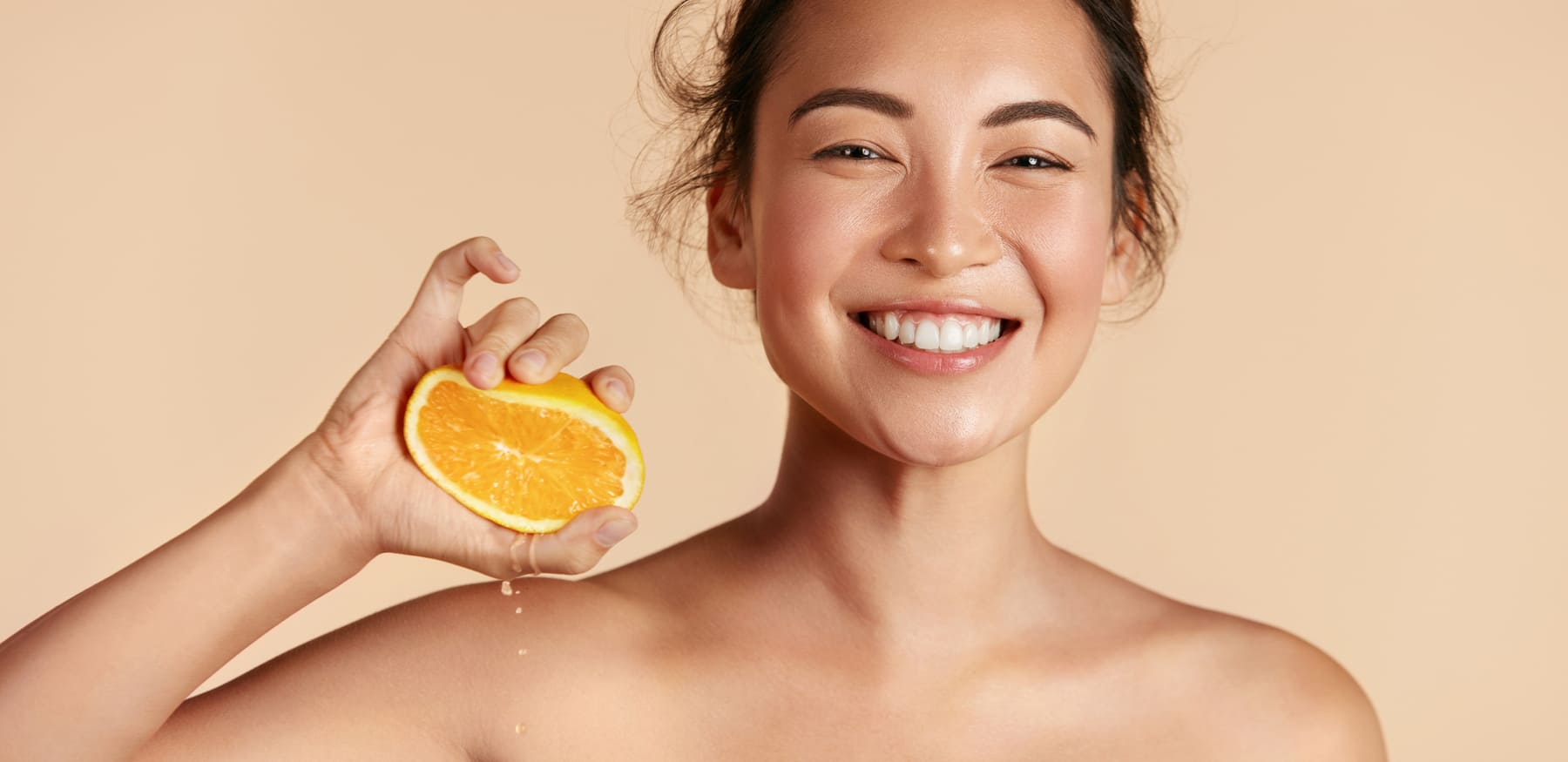 Power-Wirkstoff: Kennst du diese 5 Vorteile von Vitamin C für die Haut?