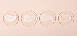 Niacinamide und Vitamin C kombinieren: So sorgt das Power-Duo für schöne Haut