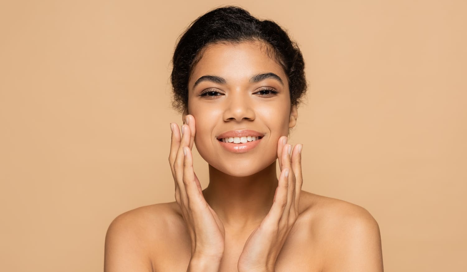 Hautbild verbessern: 11 studienbasierte Tipps für makellose Haut
