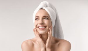 Gesicht und Haut aufhellen: 7 effektive Tipps gegen Verfärbungen!