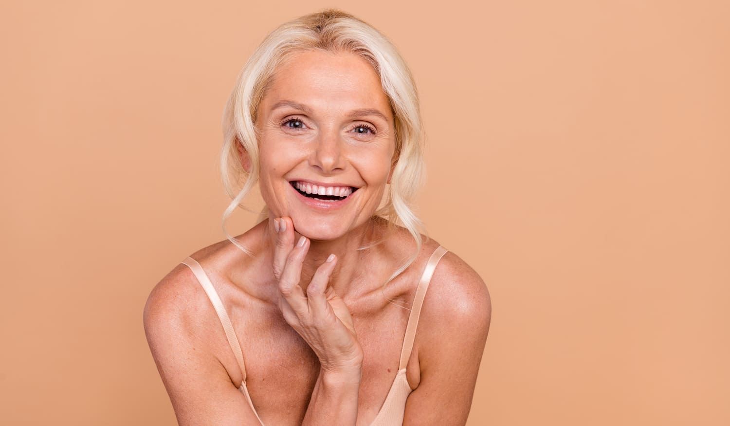 Hautprobleme in den Wechseljahren? Mit diesen Tipps holst du dir dein Strahlen zurück!