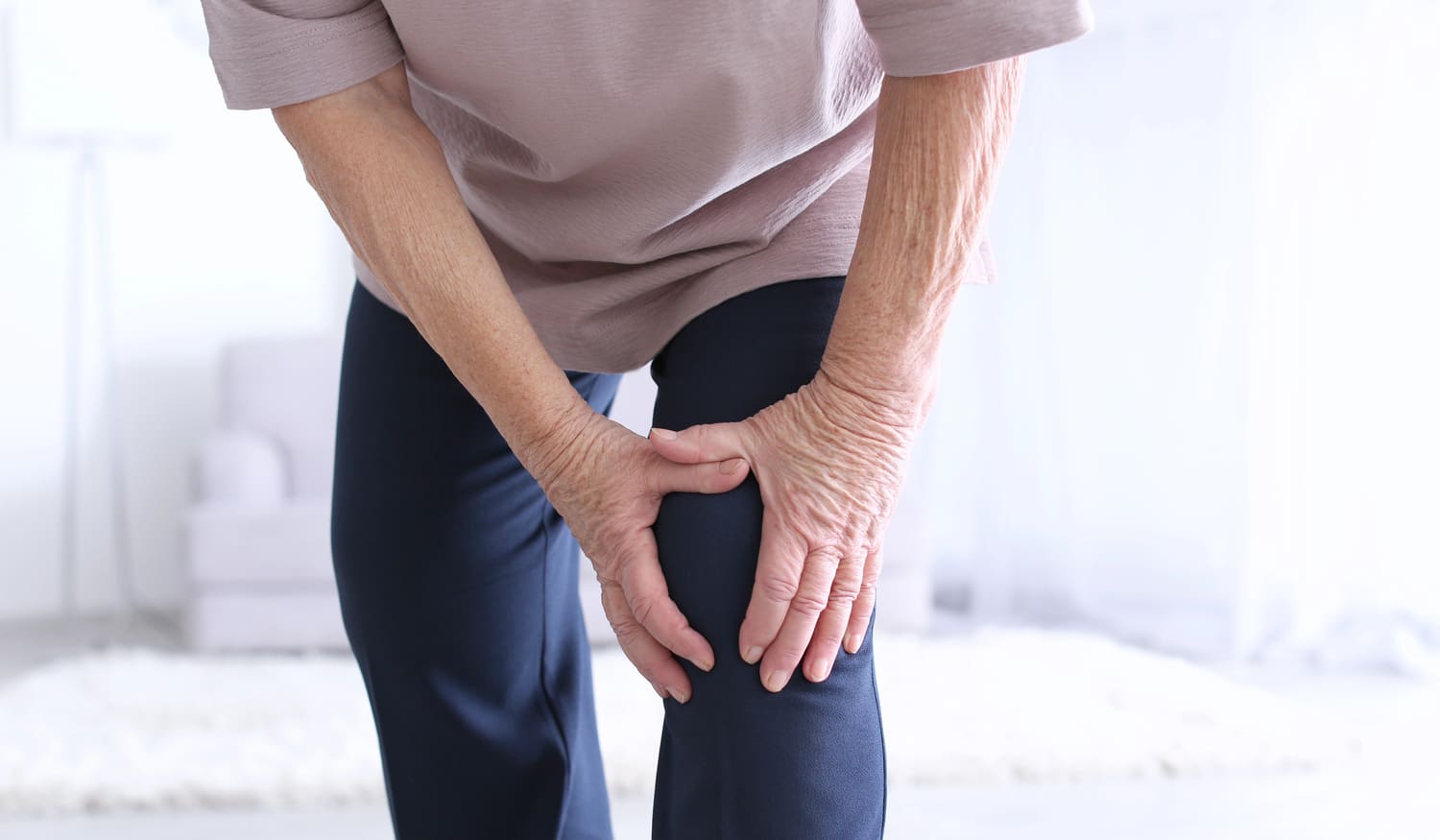 Hyaluron Kapseln gegen Arthrose: Wie sinnvoll sind sie gegen Schmerzen im Knie und den Gelenken?