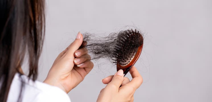 Haarausfall Biotinmangel.